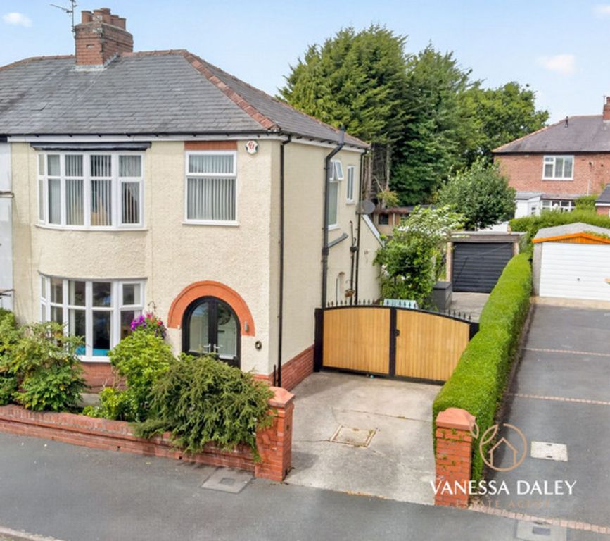 Property photo 1 of 34