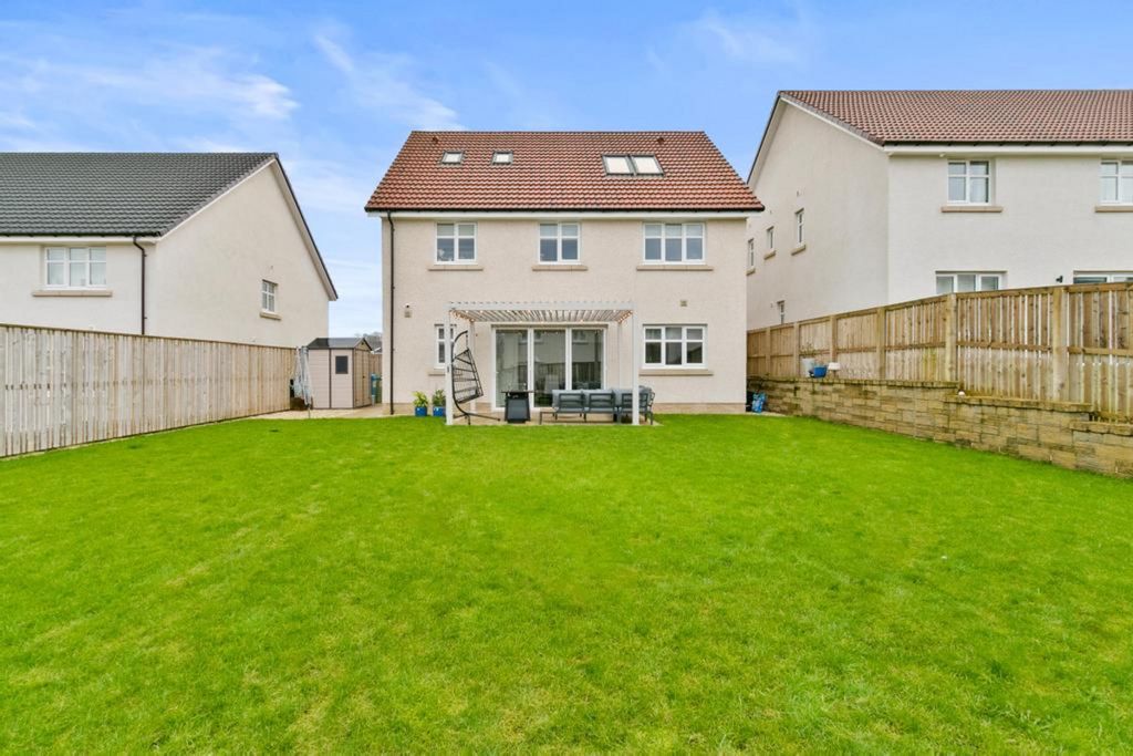 Property photo 1 of 31