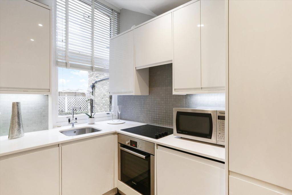 Property photo 2 of 5 Image