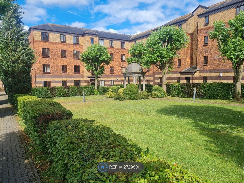 Property photo 1 of 11 Communcal Garden Behind Flat