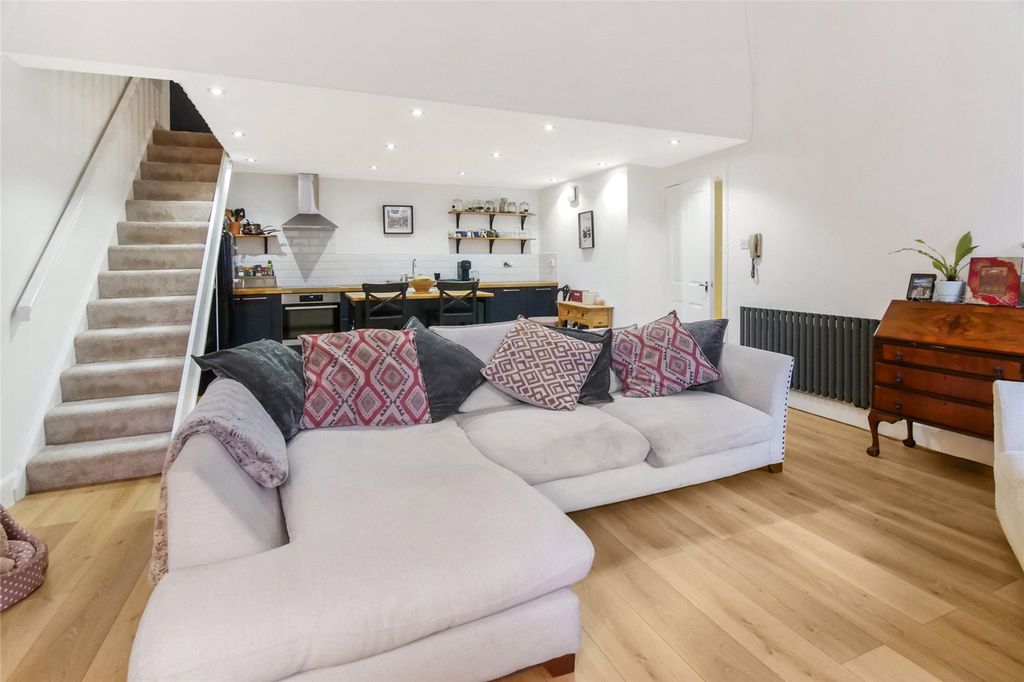 Property photo 2 of 21 Picture No. 06