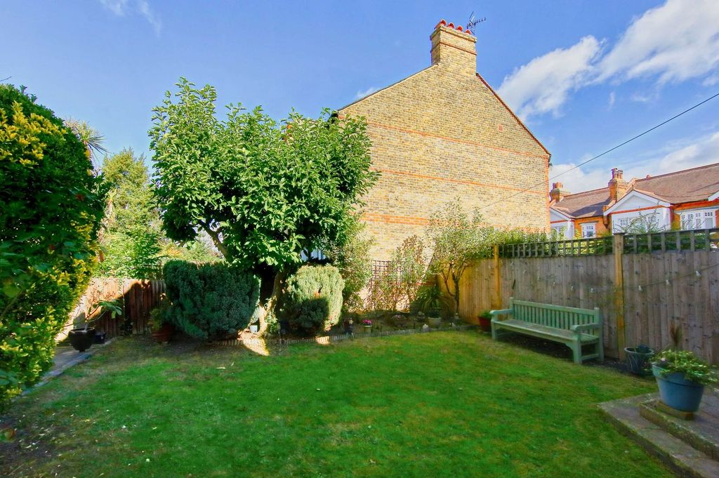 Property photo 2 of 13