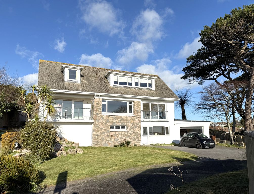 Property photo 2 of 24