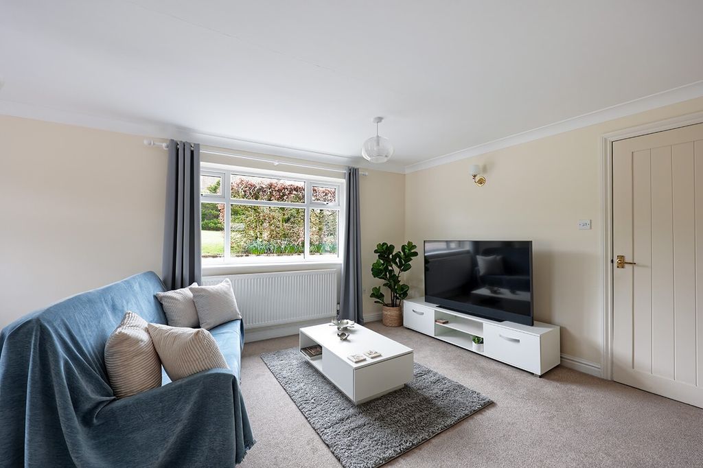 Property photo 3 of 30 5010679