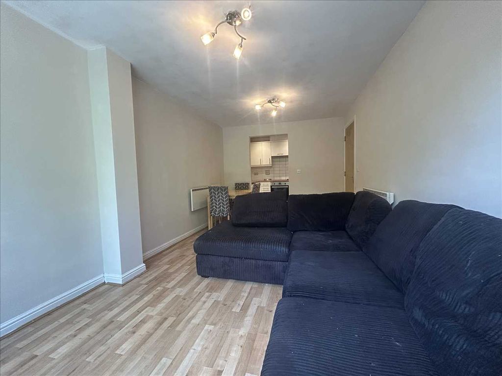 Property photo 2 of 12