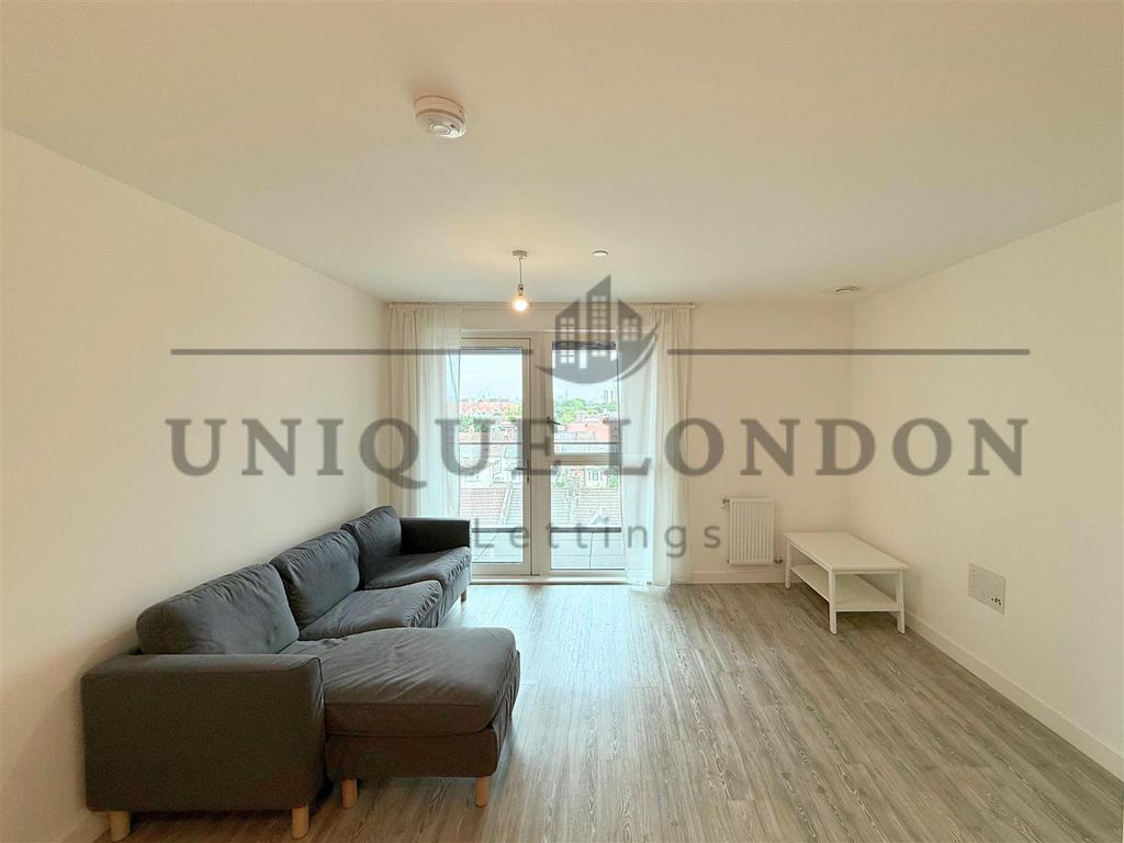 Property photo 3 of 7 228.Png