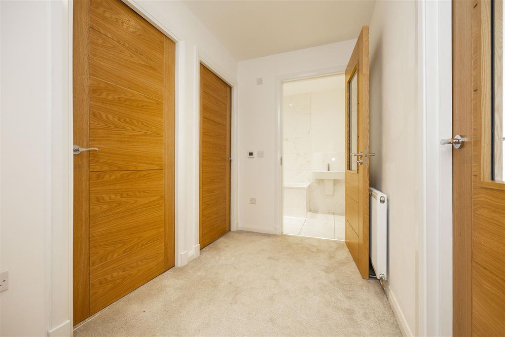 Property photo 2 of 13 2-1_4_Shanks_Street_Glasgow_013.Jpg