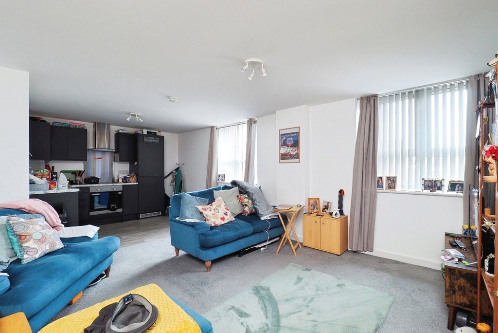 Property photo 3 of 9 Picture No. 08