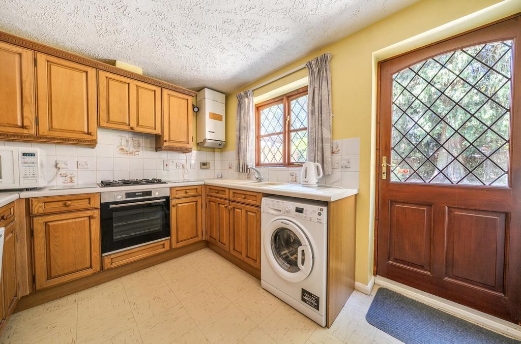 Property photo 3 of 18