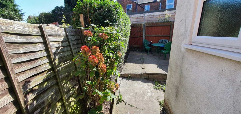 Property photo 2 of 5