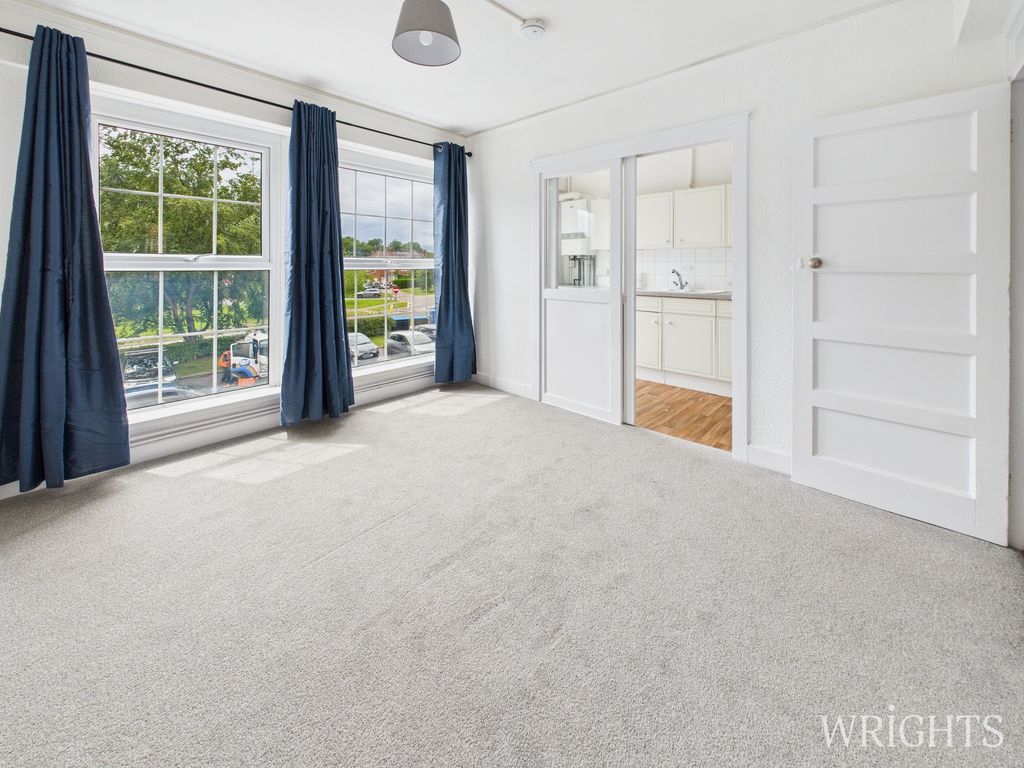 Property photo 2 of 7 Cam02796G0-Pr0422-Still002