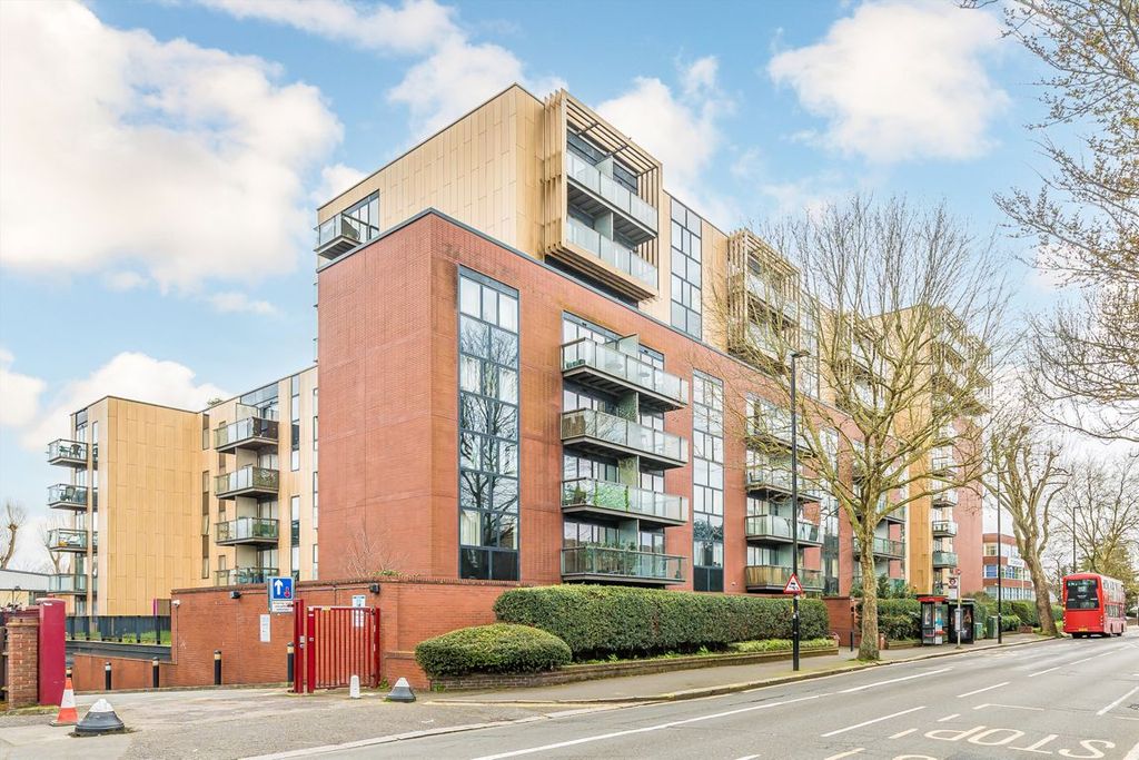 Property photo 1 of 6