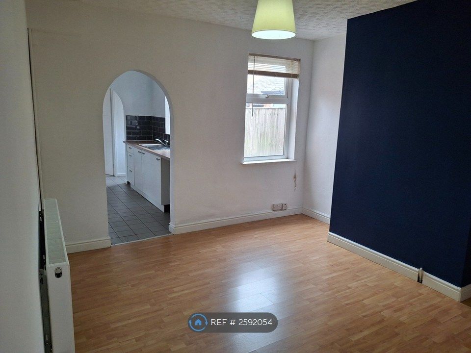 Property photo 3 of 8
