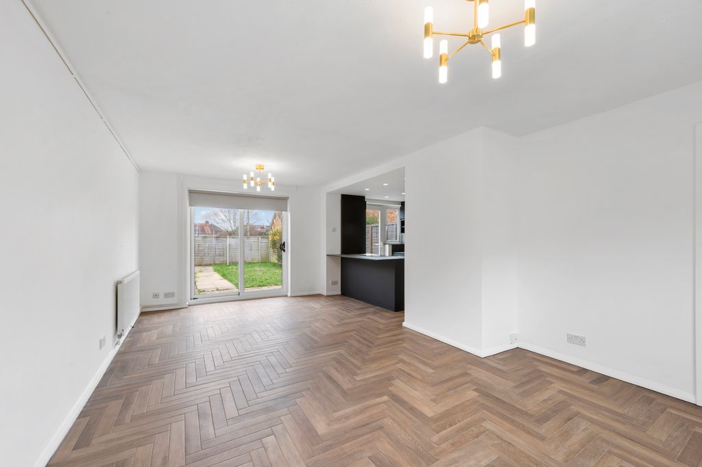 Property photo 1 of 18 Picture No. 08