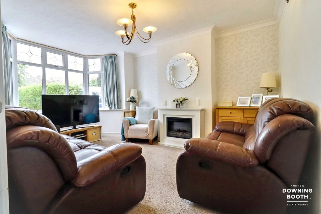 Property photo 3 of 27