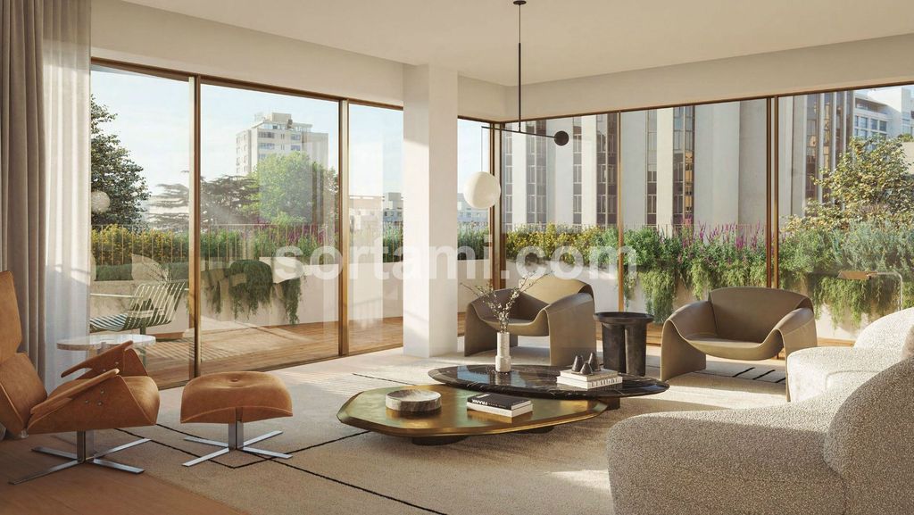 Property photo 2 of 31