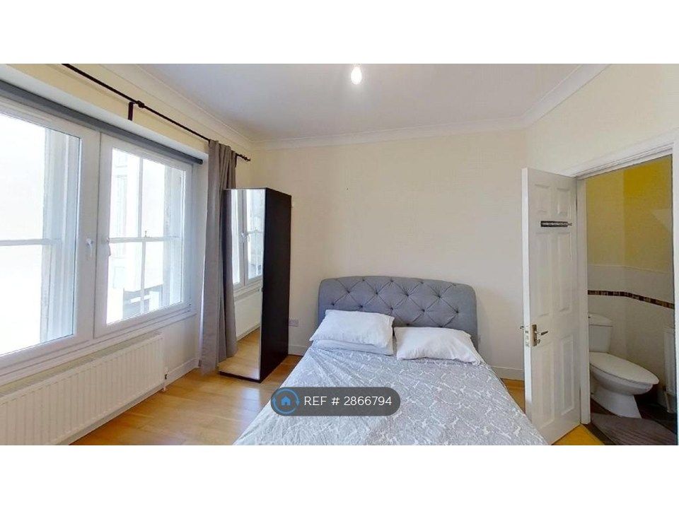 Property photo 1 of 3