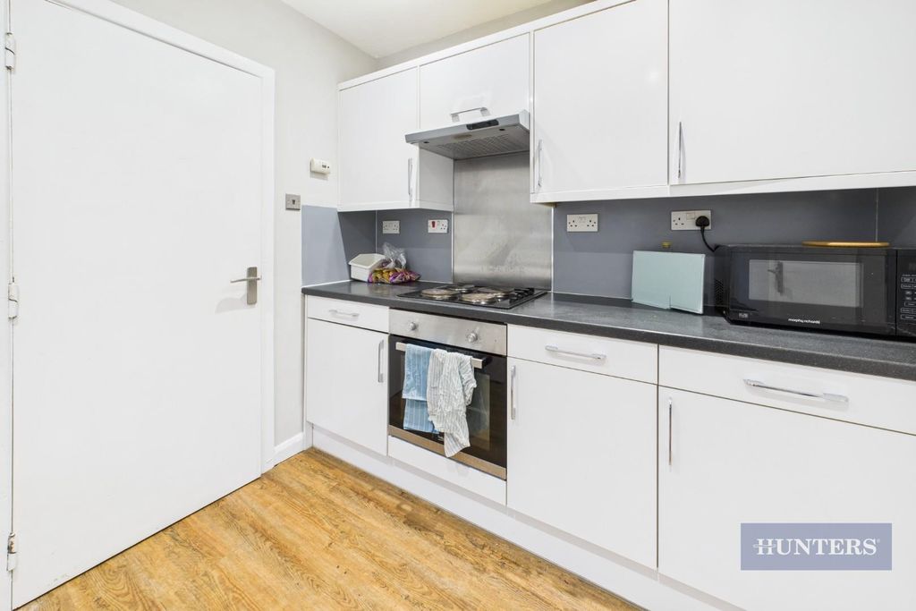 Property photo 3 of 9 Cam05152G0-Pr0334-Still004.Jpg