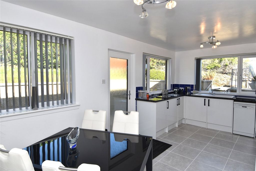 Property photo 3 of 18 Picture No. 16