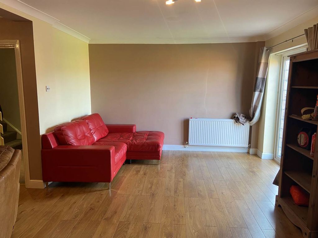 Property photo 2 of 8 Communal Chill Out Room A