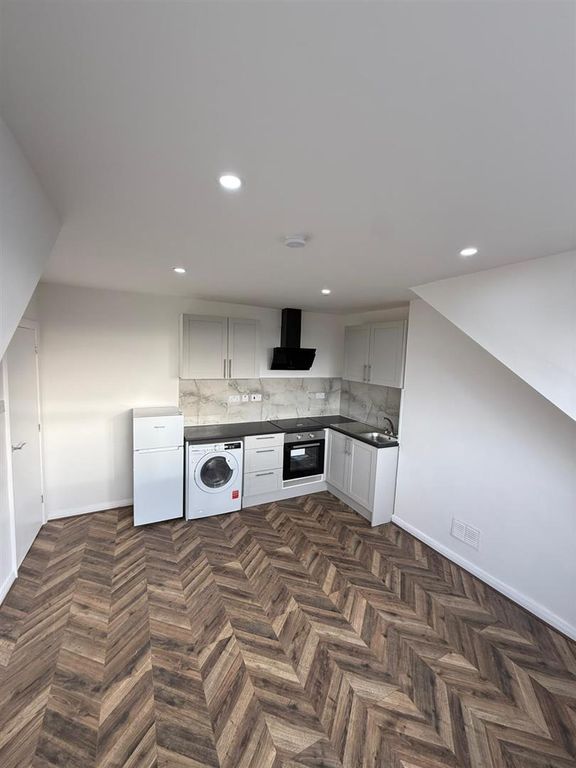 Property photo 2 of 9 Whatsapp Image 2025-11-12 At 15.06.23_9Aebed0c.Jpg