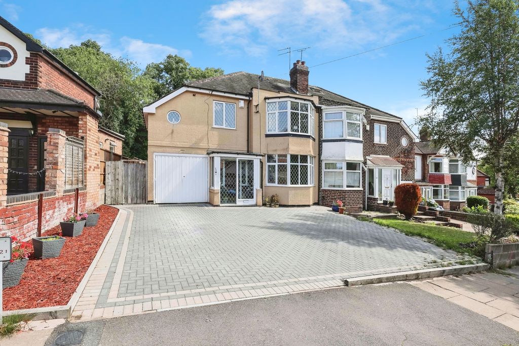 Property photo 1 of 17 Photo