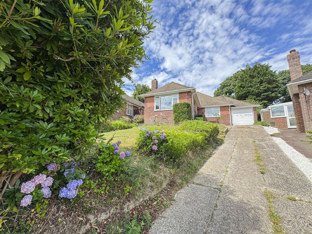 Property photo 1 of 15
