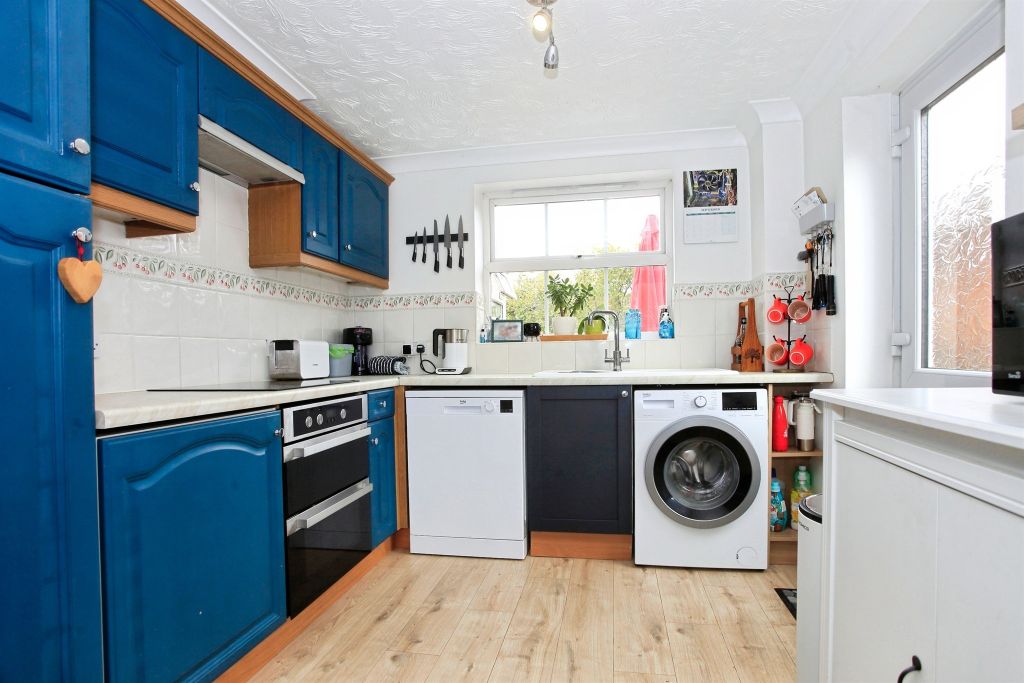 Property photo 3 of 13