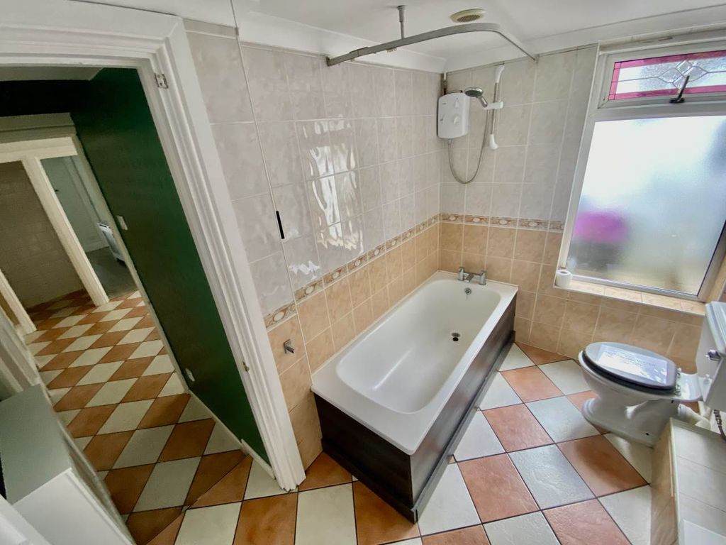 Property photo 2 of 20 Img_4496
