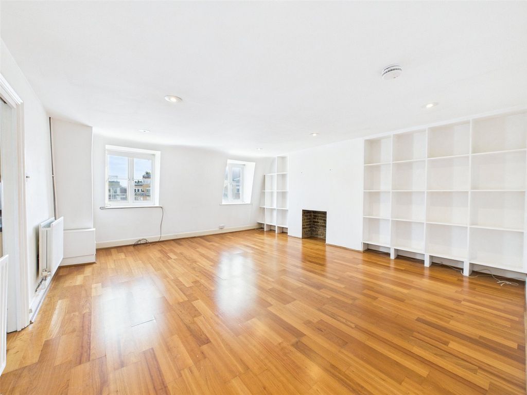 Property photo 2 of 7 Picture No. 15