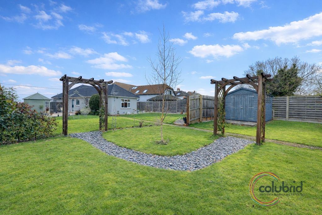 Property photo 2 of 23