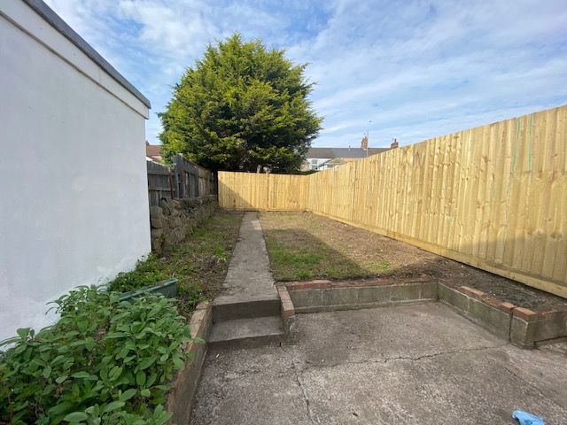 Property photo 3 of 8 Garden