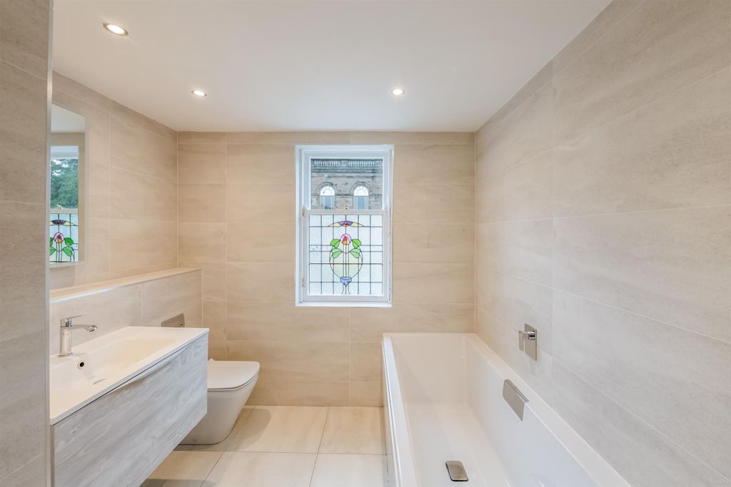Additional image 28 of 4 bed link detached house for sale6 Albert Place, Stirling FK8