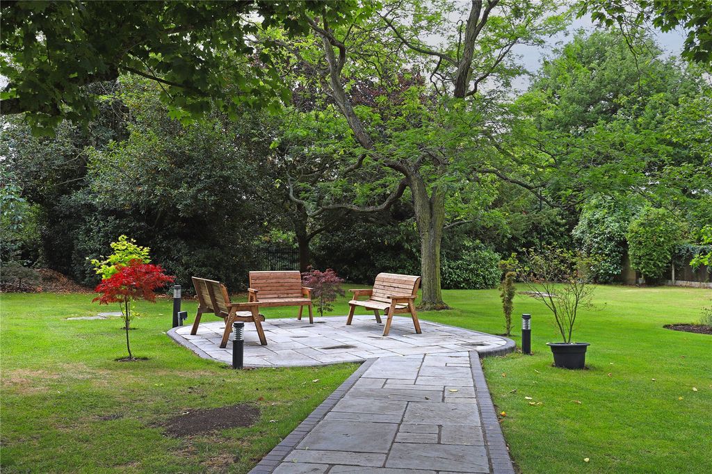 Property photo 2 of 26 Picture No. 25