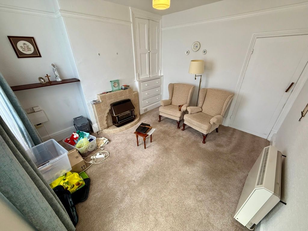 Property photo 3 of 9 Photo 9