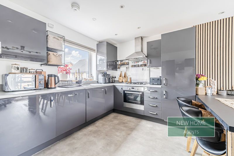 Property photo 3 of 20 Photo 7