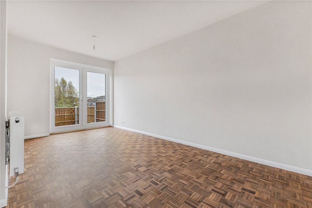 Property photo 3 of 23 Picture No. 15