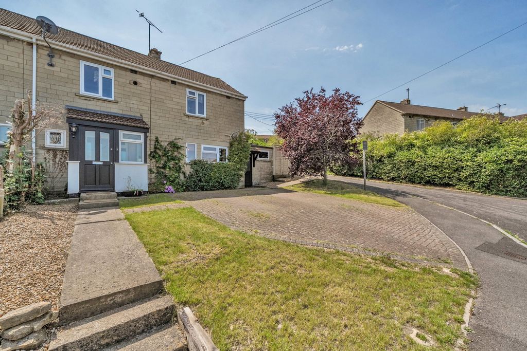 Property photo 1 of 21