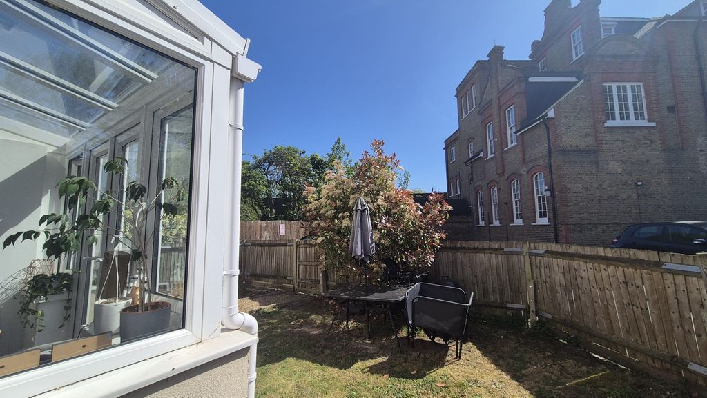 Property photo 3 of 4
