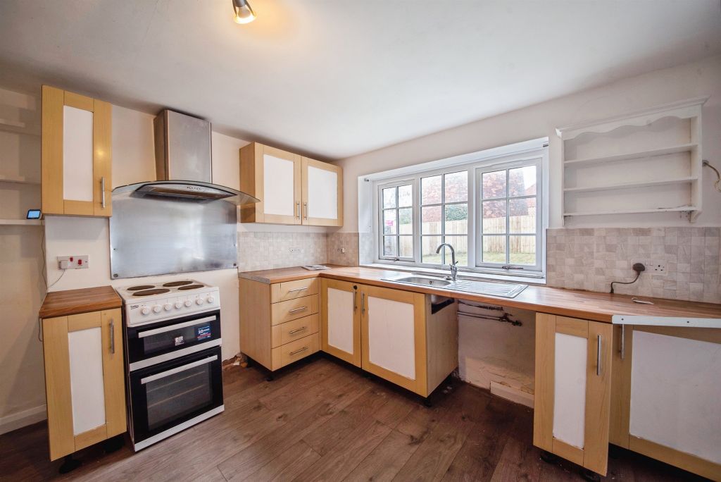 Property photo 3 of 17