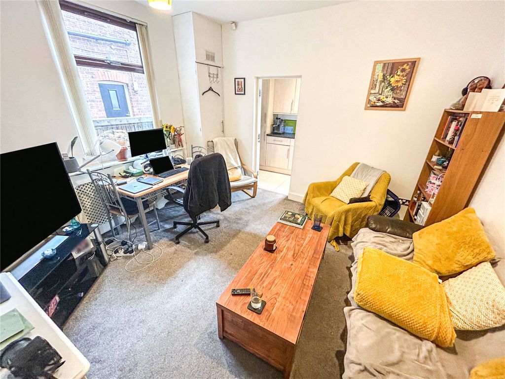 Property photo 3 of 13 Picture No. 14