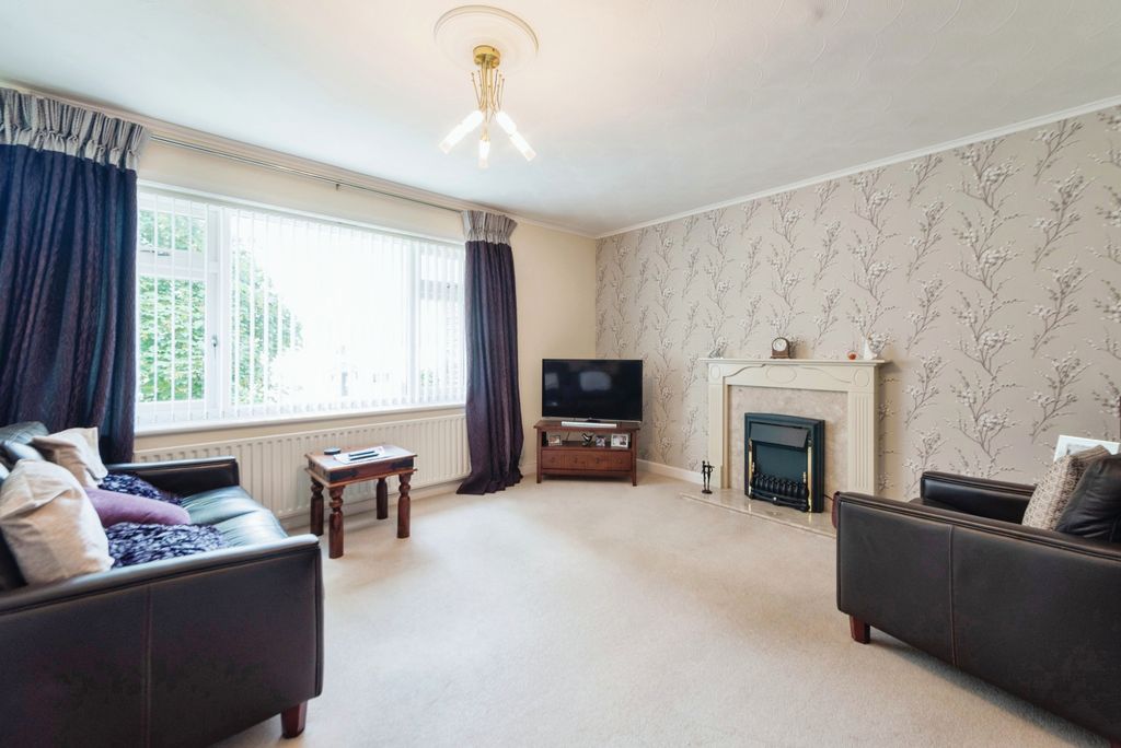 Property photo 2 of 17 Living Room