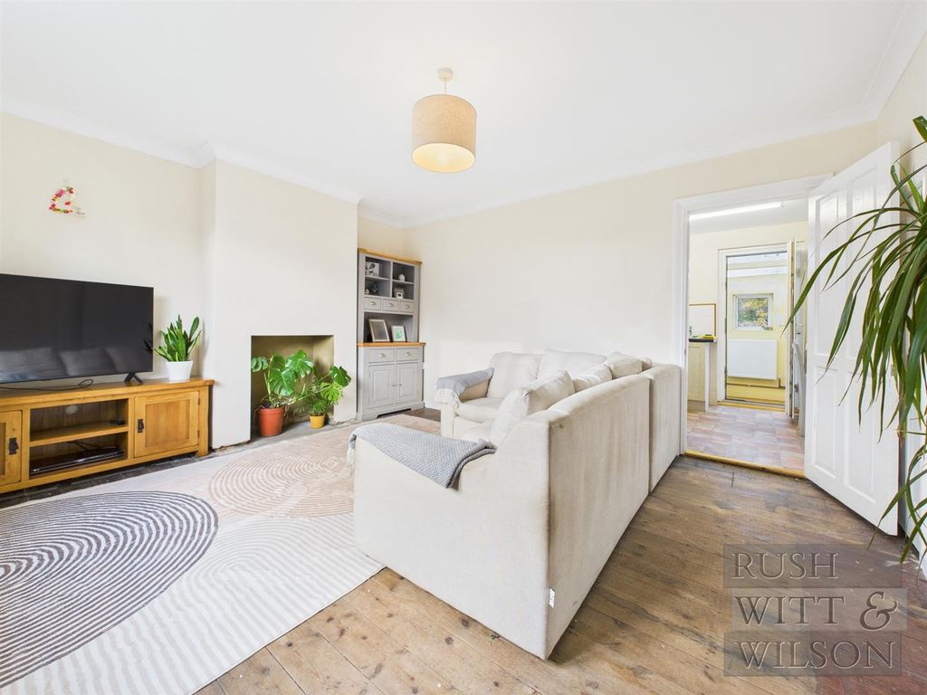 Property photo 1 of 27