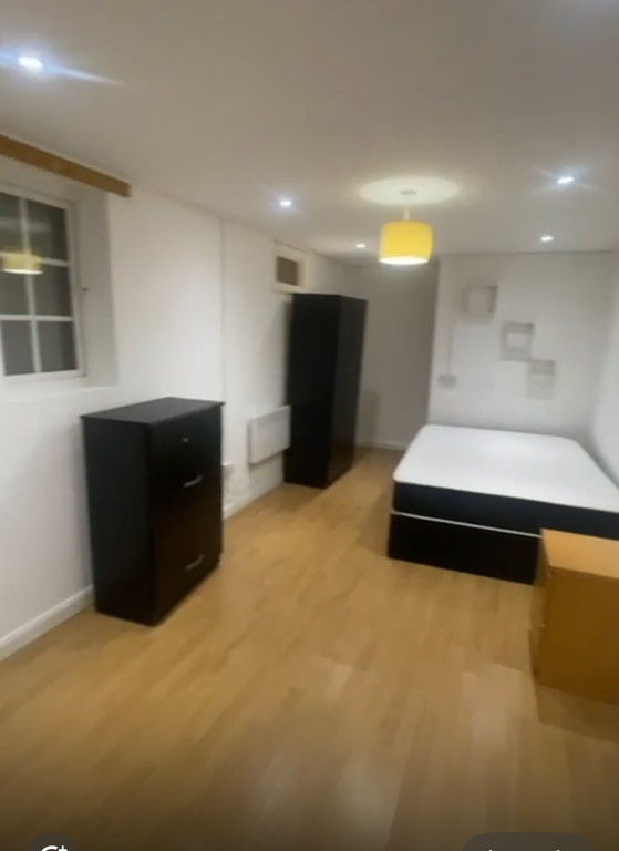 Property photo 1 of 1