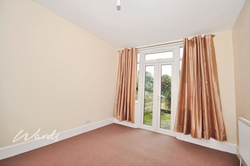 Property photo 3 of 9 Dining Room