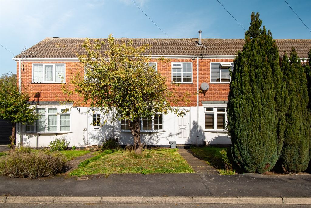 Property photo 1 of 26 High Meadow