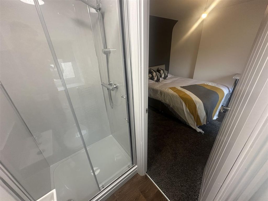 Property photo 3 of 10 Tempimageuuekqq.Jpg