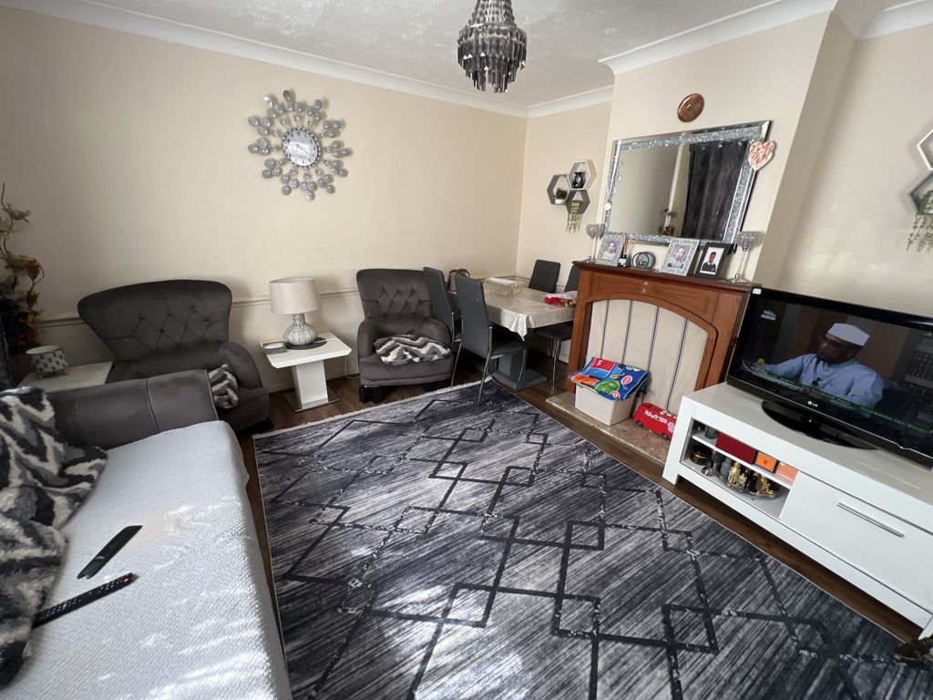 Property photo 3 of 15 Gallery