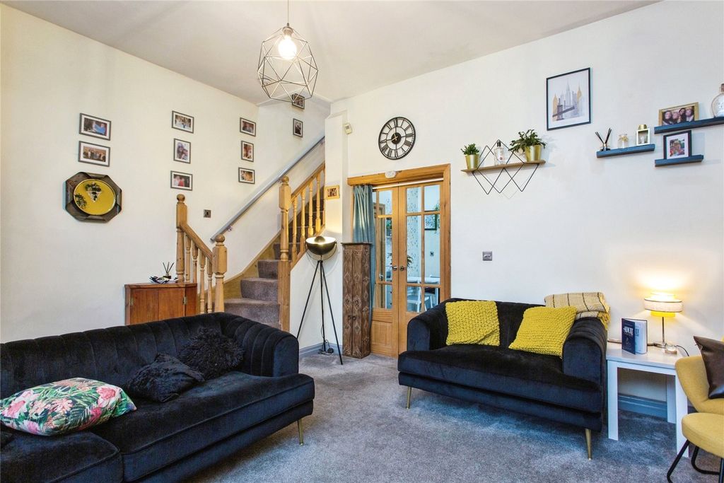 Property photo 3 of 12 Picture No. 13