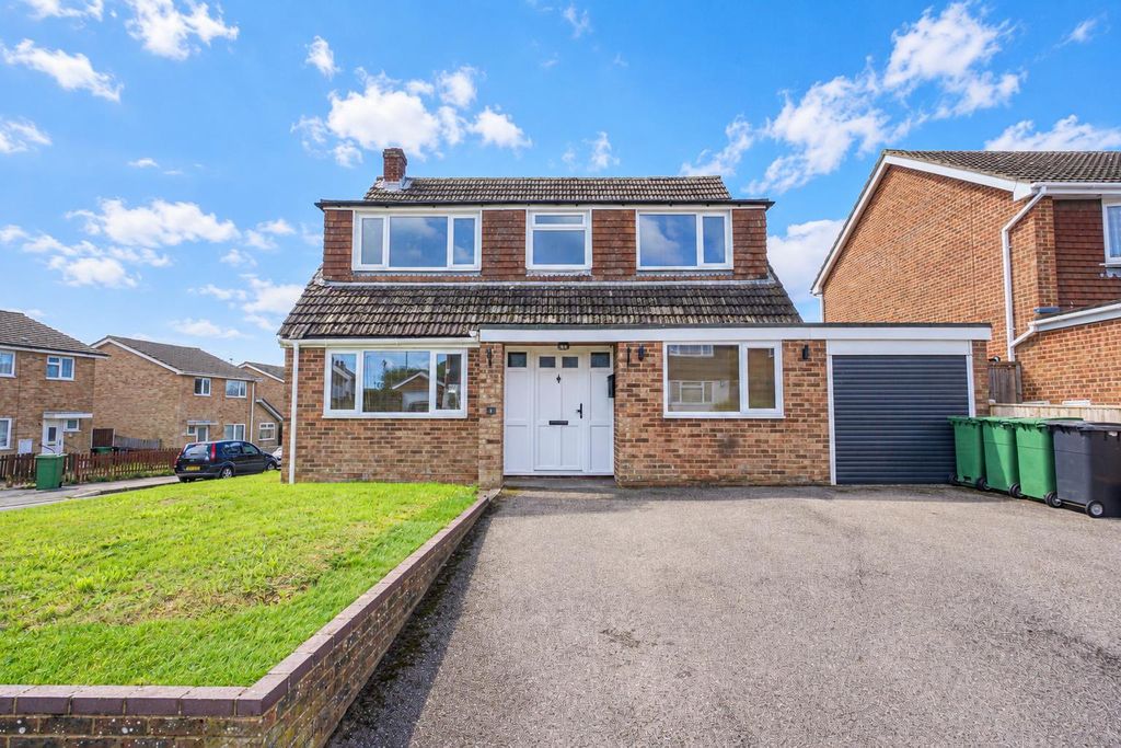 Property photo 1 of 31 E0F92709-E8E8-4B0B-8957-Ffdb792B6F13.Png